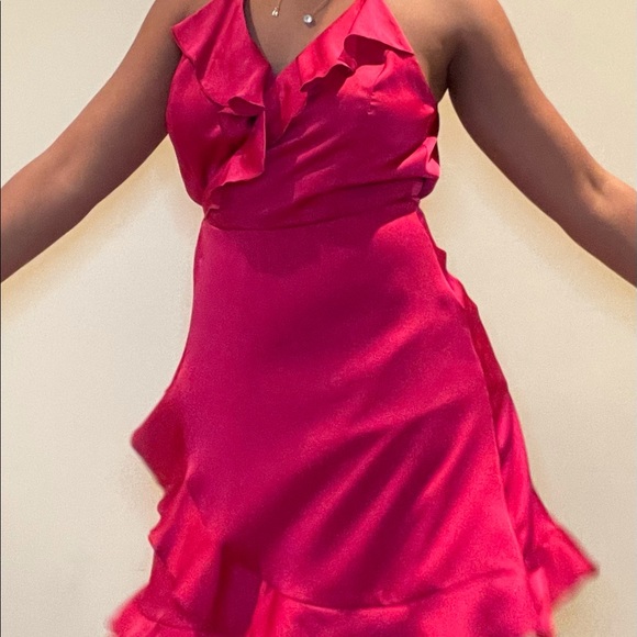 DYNAMITE pink satin dress - Picture 3 of 4